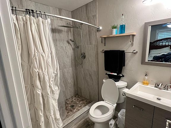 5th image of 1148 E Rocky Way Dr