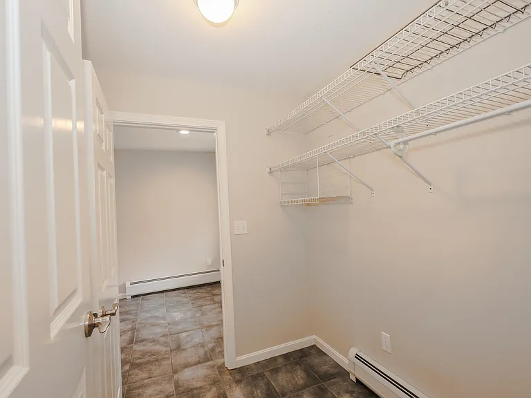 55 Holbrook Hill Rd — Photo 11