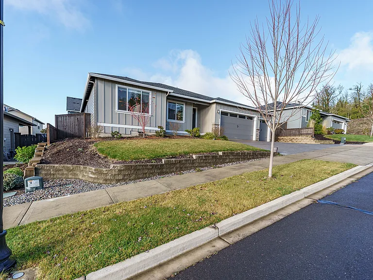 8989 N Kale Cir — Photo 3