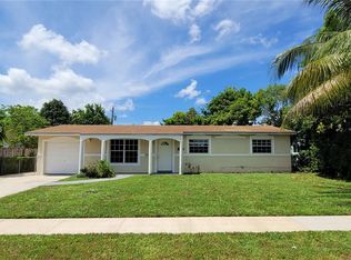 5011 NW 14th St, Lauderhill, FL 33313