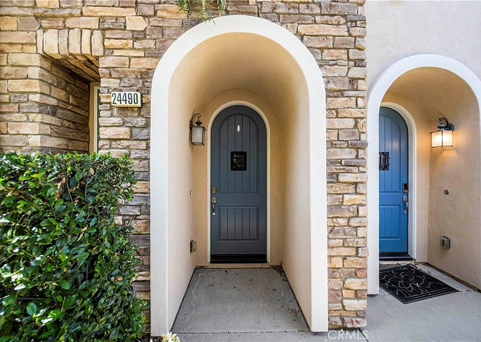 24490 Marzal St, Santa Clarita, CA 91354 | MLS #SR26107943 | Zillow