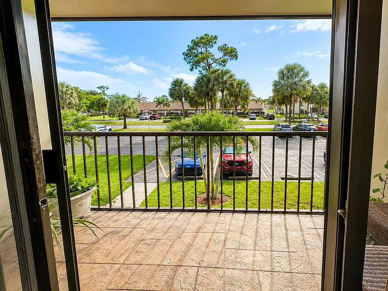 627 Sea Pine Way #C2 — Photo 9