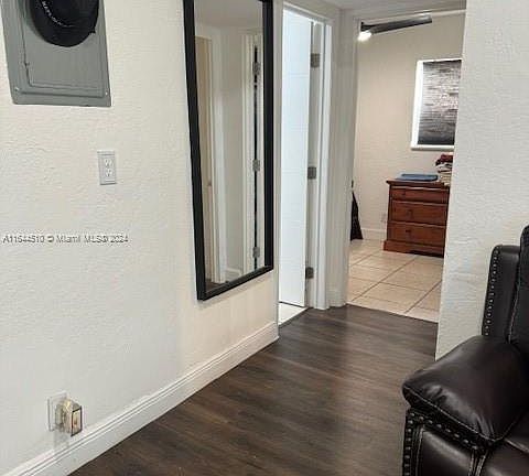 5th image of 1559 NW 10th Pl