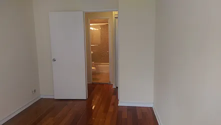 Rented by Manhattan Apartment Organization