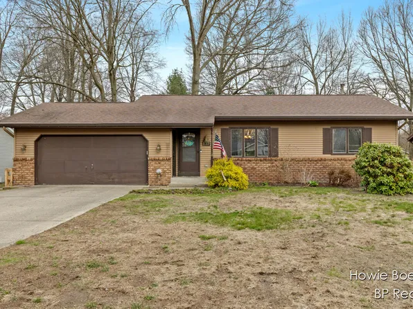 137 Liberty St, Holland, MI 49424