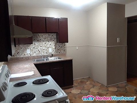 5th image of 1409 Redman Blvd