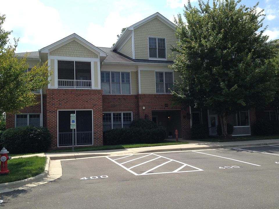 Front of Building (Unit in back)