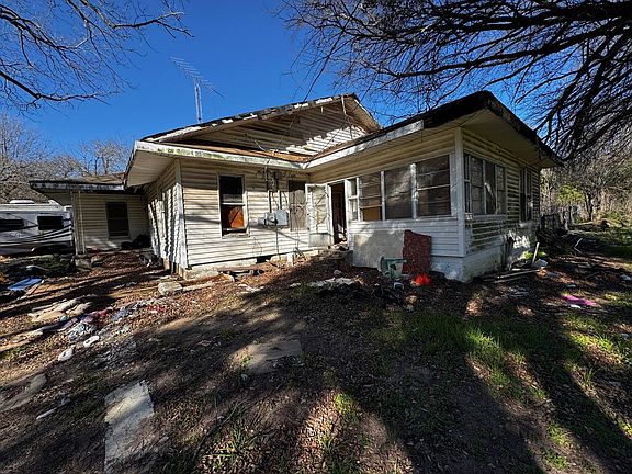 3rd image of 406 S 2nd St