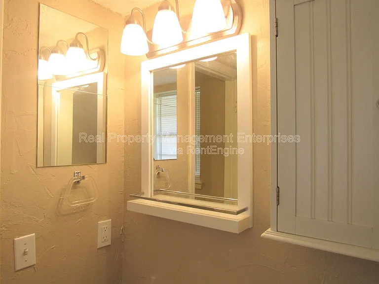 637 Redstone Ave — Photo 9