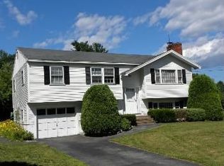 9 Scenic Dr, Derry, NH 03038