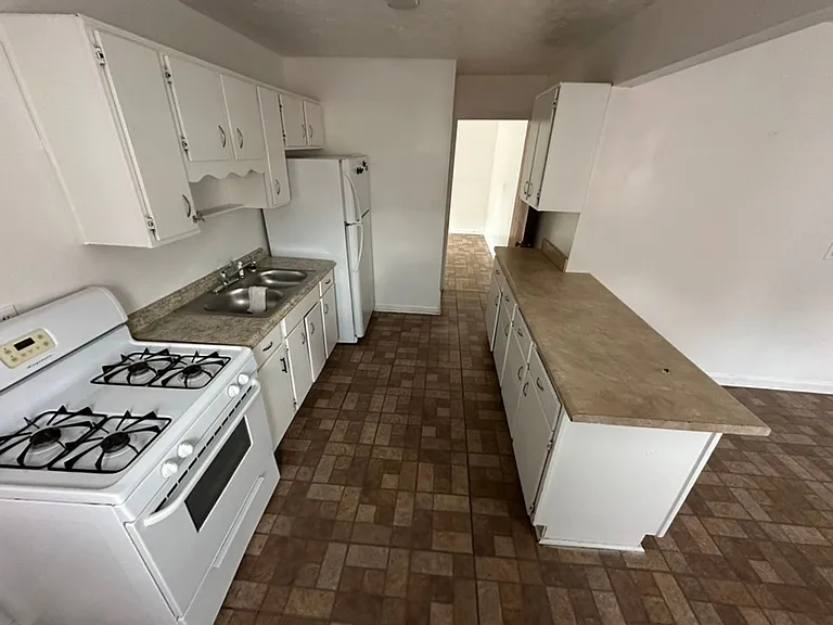 4514 Winnrose Way — Photo 7
