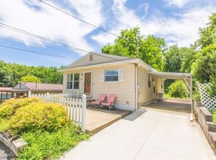 260 Horn St, Barberton, OH 44203
