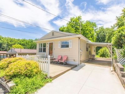 260 Horn St, Barberton, OH, 44203