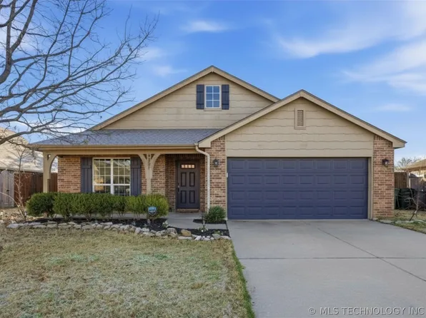 9009 N 157th East Ave, Owasso, OK 74055