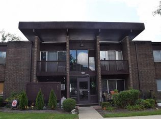 10740 Valley View Rd APT A5, Northfield, OH 44067