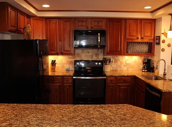 2nd image of 3131 E Alameda Ave #Pk16