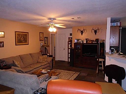 3rd image of 2302 Carnation Ct