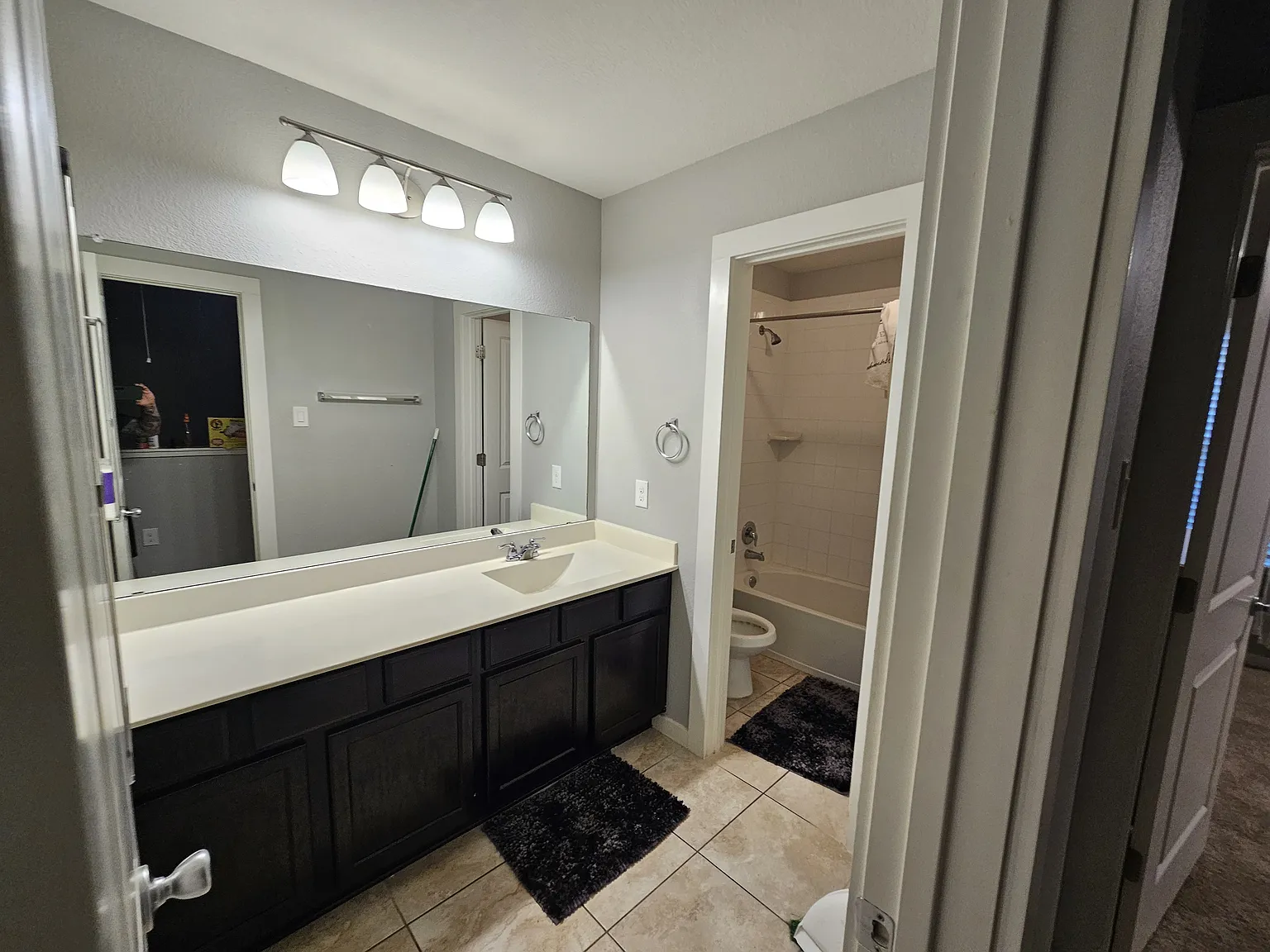 1 bed, $700 — Photo 2
