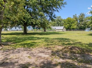 S Gray Ct, Chouteau, OK 74337