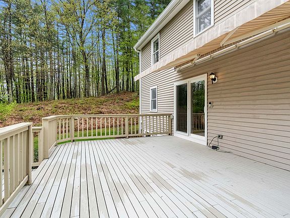 4th image of 46 Pinecrest Drive