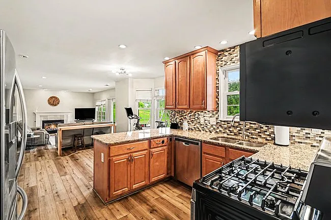 8656 Birchbark Dr — Photo 3