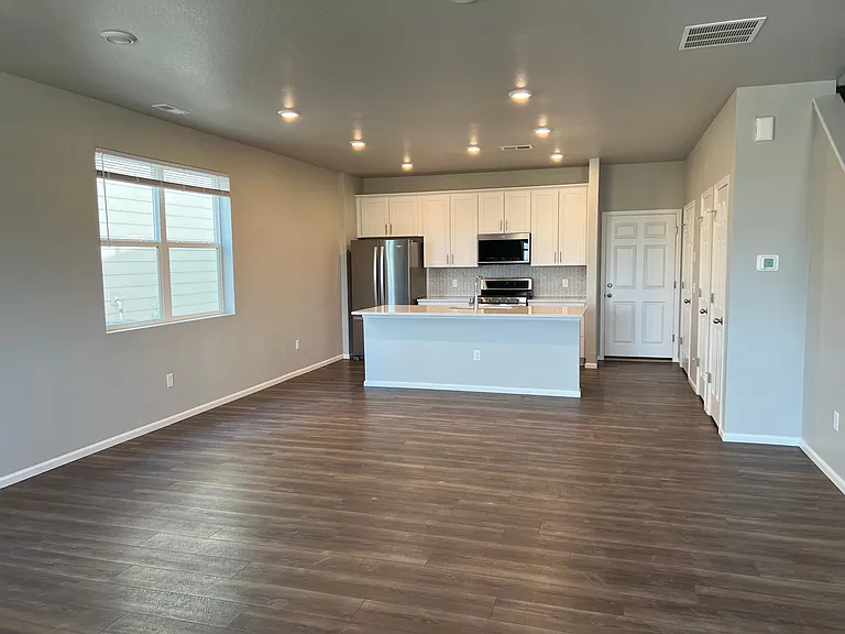13799 Vispo Way — Photo 13