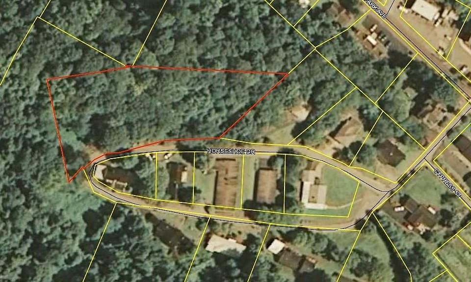1st image of Horseshoe Dr