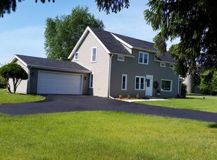 1731 Maple Dale Rd, West Bend, WI 53090