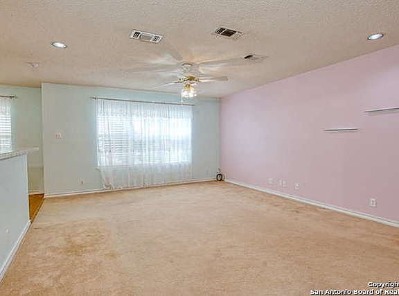 3rd image of 1016 Jasmine Dr