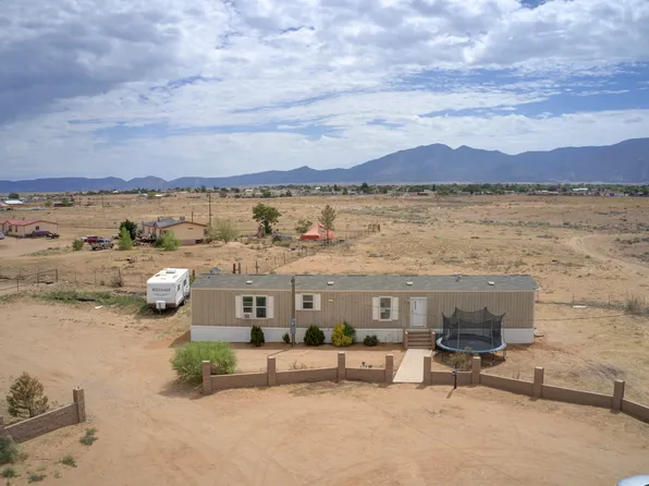 9 Calle Del Maestro, Los Lunas, NM 87031