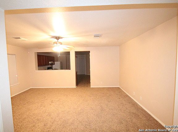 5th image of 10139 Amber Flora Dr