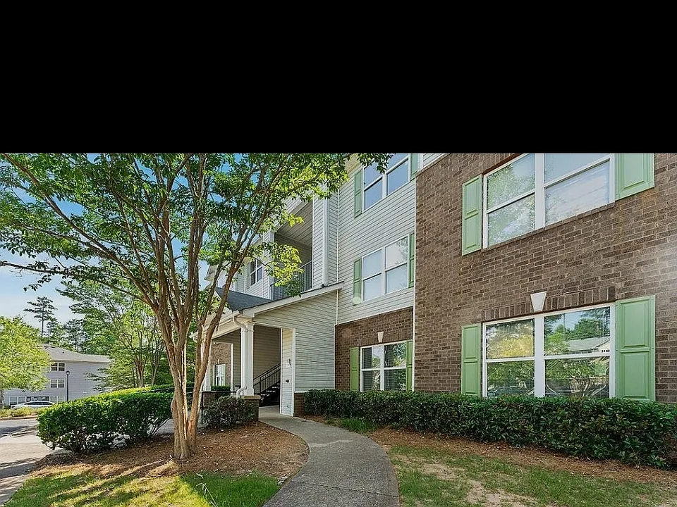 14302 Fairington Ridge Cir #14302
