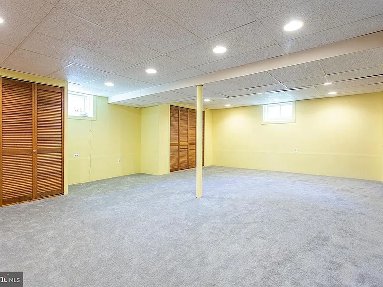 1112 Evergreen Ave — Photo 11