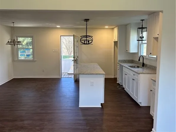 7904 S Colemans Lake Rd, Church Road, VA 23833