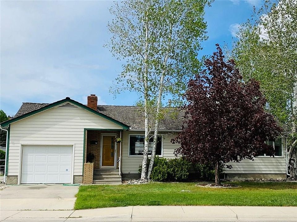 1st image of 1303 Parkhill Dr