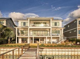 604 Channel Dr N, Wrightsville Beach, NC 28480