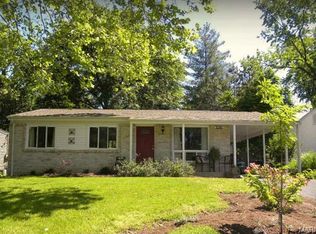 11741 Berrybell Dr, Maryland Heights, MO 63043