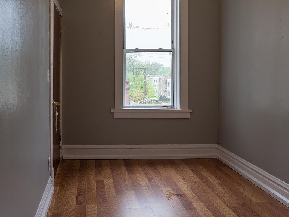 2nd image of 3810 W Ohio St #3
