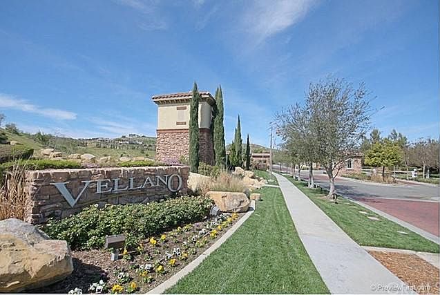 1st image of 2572 Collinas Pt