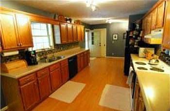 3rd image of 2407 Tinnell Ct
