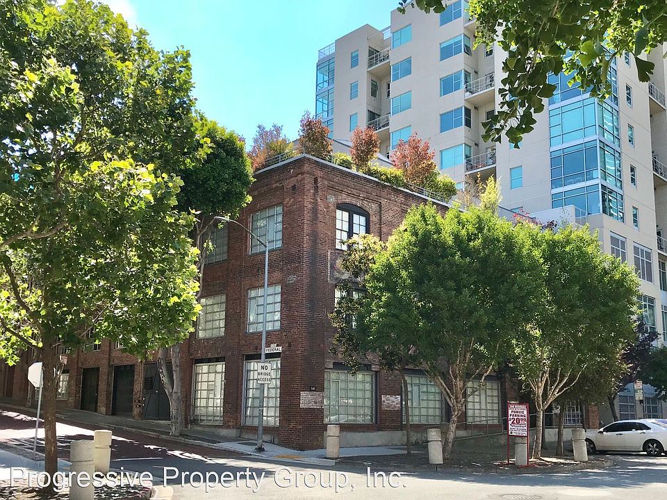 1st image of 540 Delancey St Unit 202