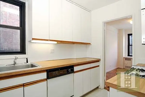 Sold by Halstead Real Estate | media 21