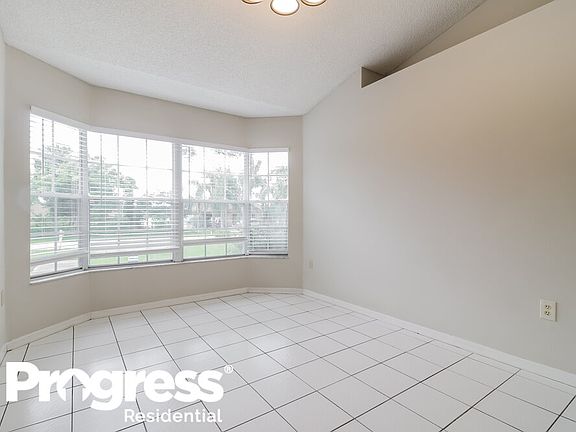 5th image of 2620 Academy Ave