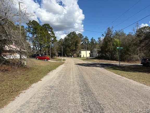 2nd image of 6512 N Foxdale Dr