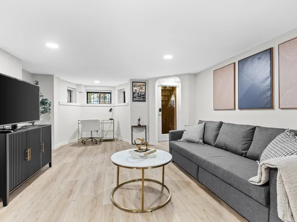 (undisclosed Address), Washington, DC 20009