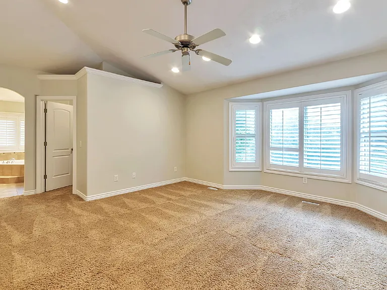 4497 Spring Meadow Dr — Photo 14