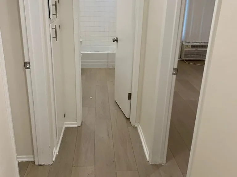 5000 Coldwater Canyon Ave — Photo 28