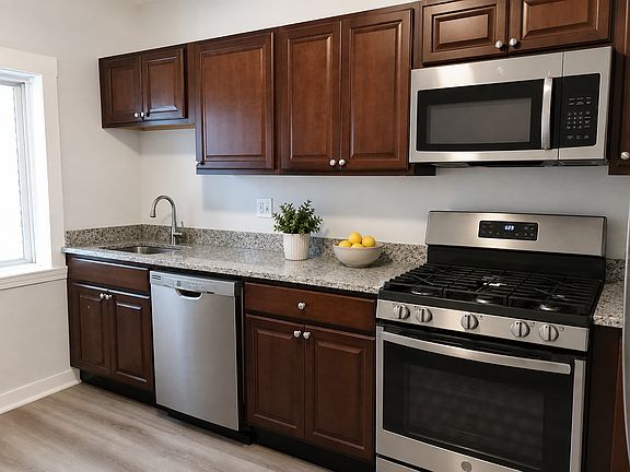 2nd image of 76 Linden St #2