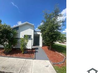 538 SW Tamworth St, Port Saint Lucie, FL 34953