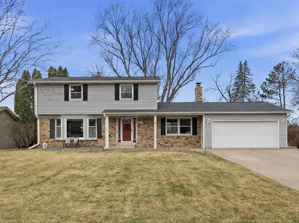 3713 Sun Ter, White Bear Lake, MN 55110